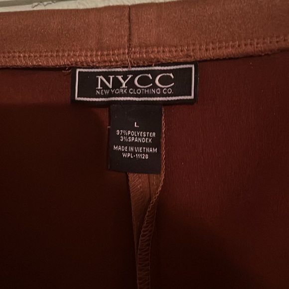 Skirt - Picture 5 of 5